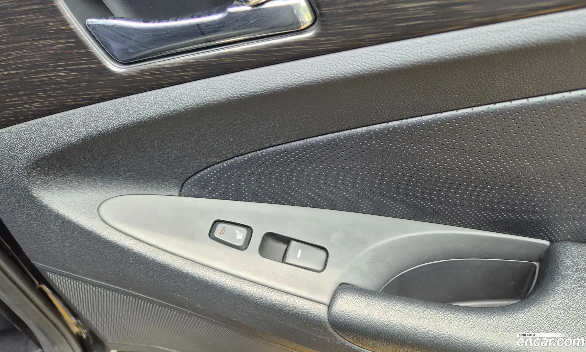 Hyundai YF Sonata 2012 — 4