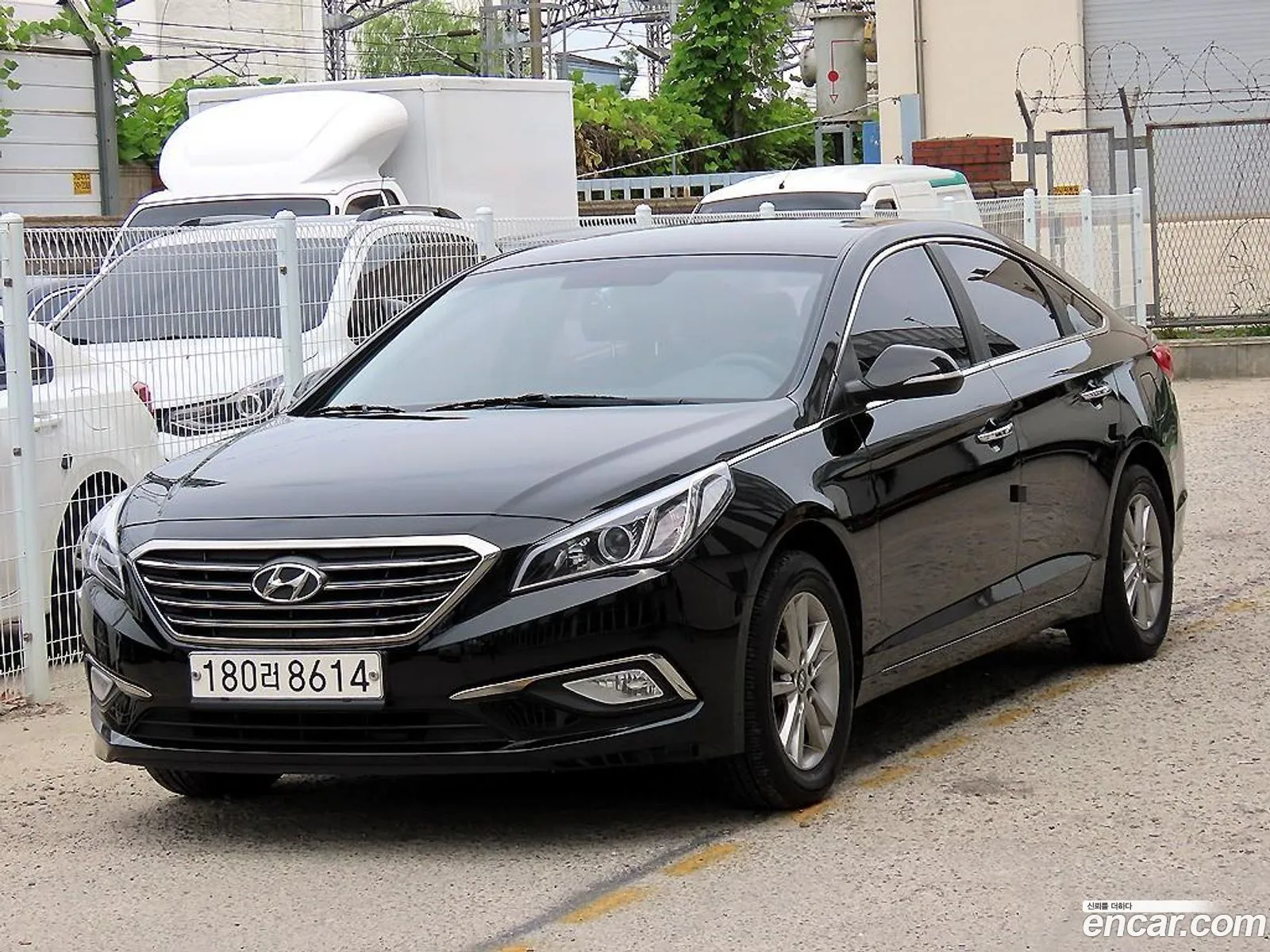 Hyundai LF Sonata 2014 — 16