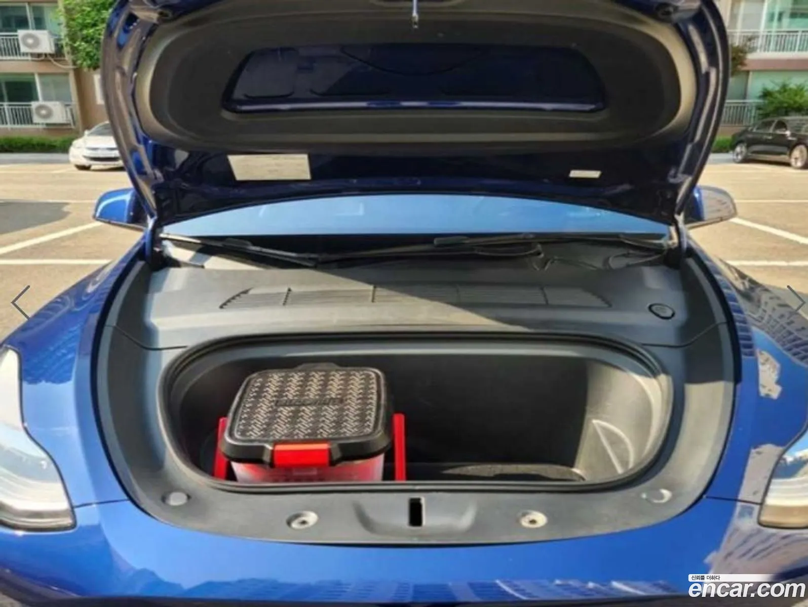 Tesla Model Y 2021 — 7