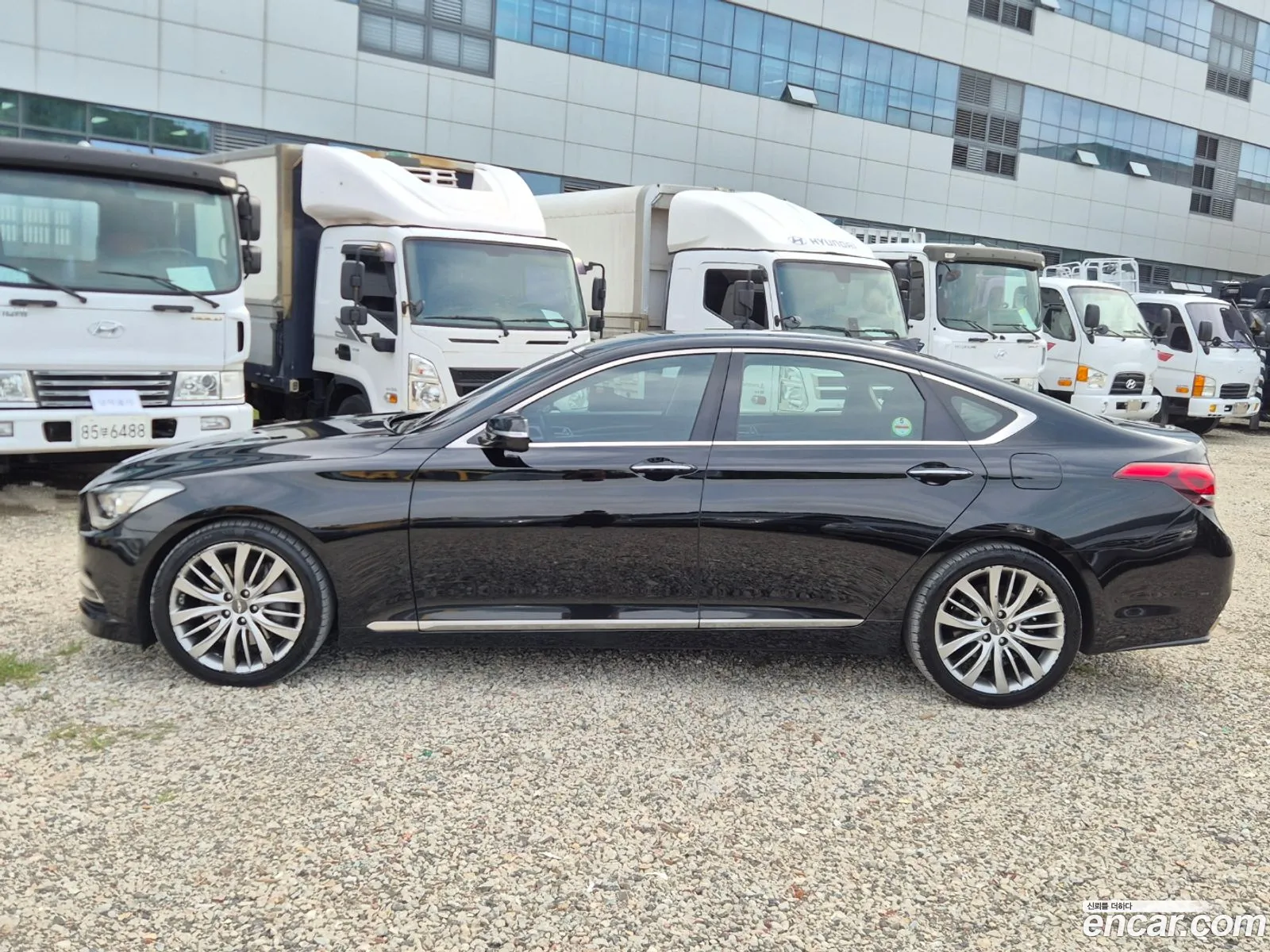 Hyundai Genesis DH 2015 — 17