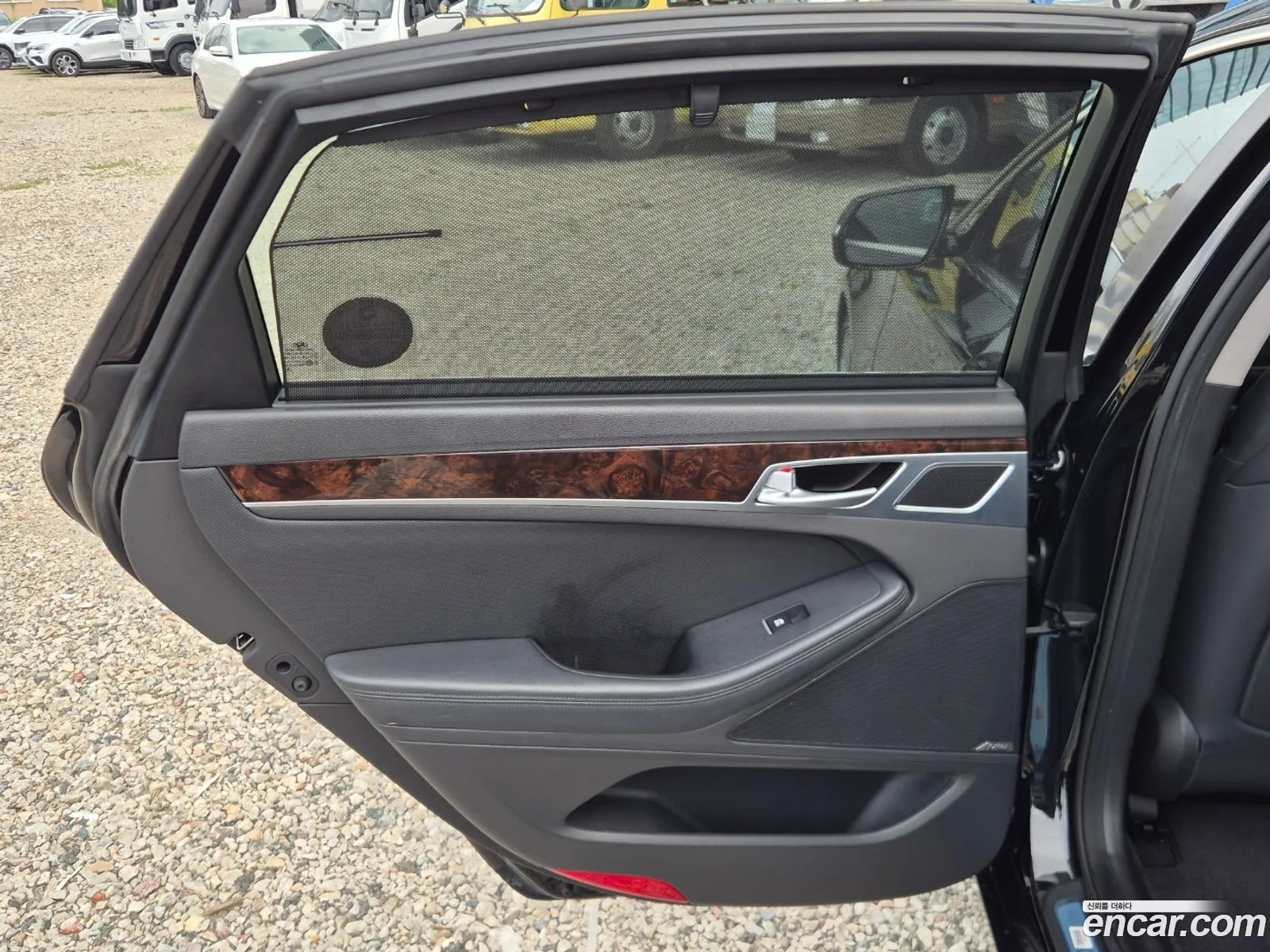 Hyundai Genesis DH 2015 — 14