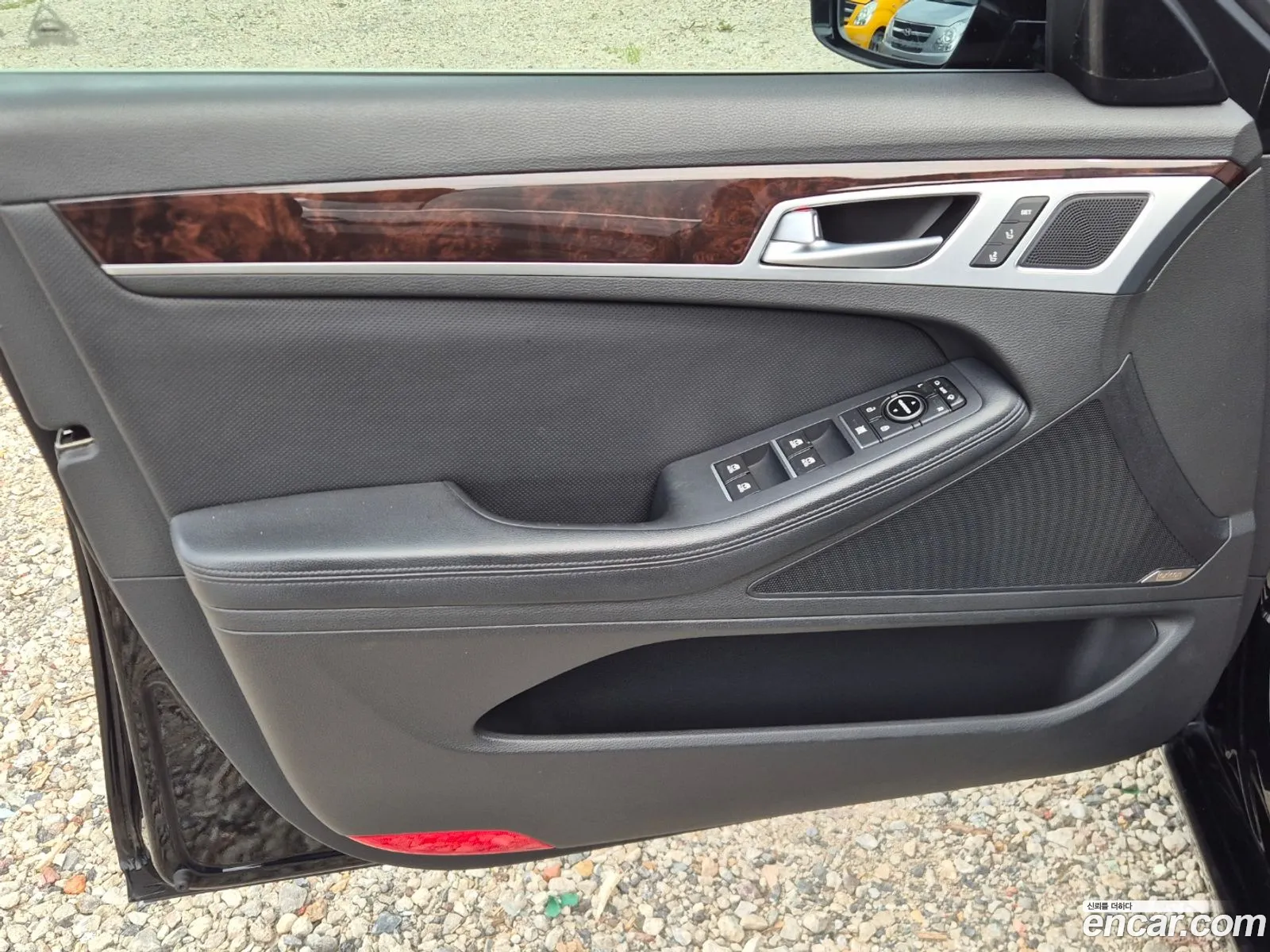 Hyundai Genesis DH
