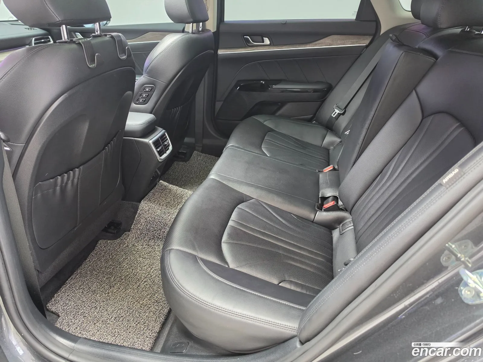 Kia K5 Hybrid 2022 — 17
