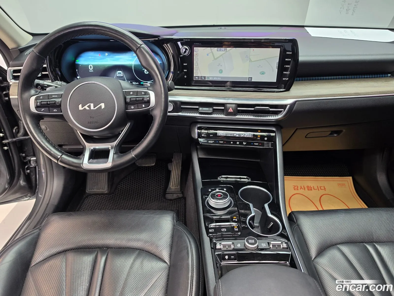 Kia K5 Hybrid 2022 — 18
