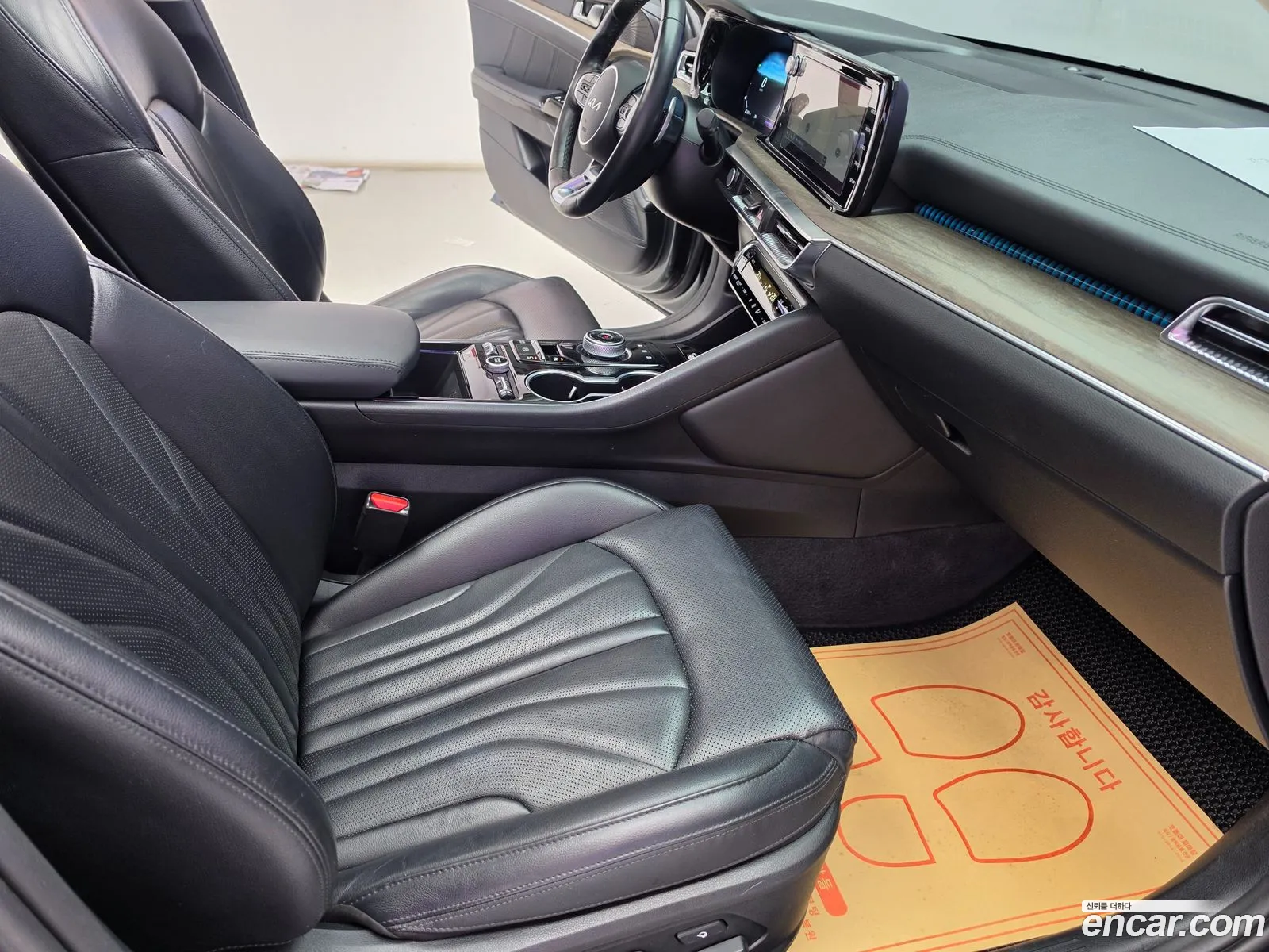 Kia K5 Hybrid 2022 — 10