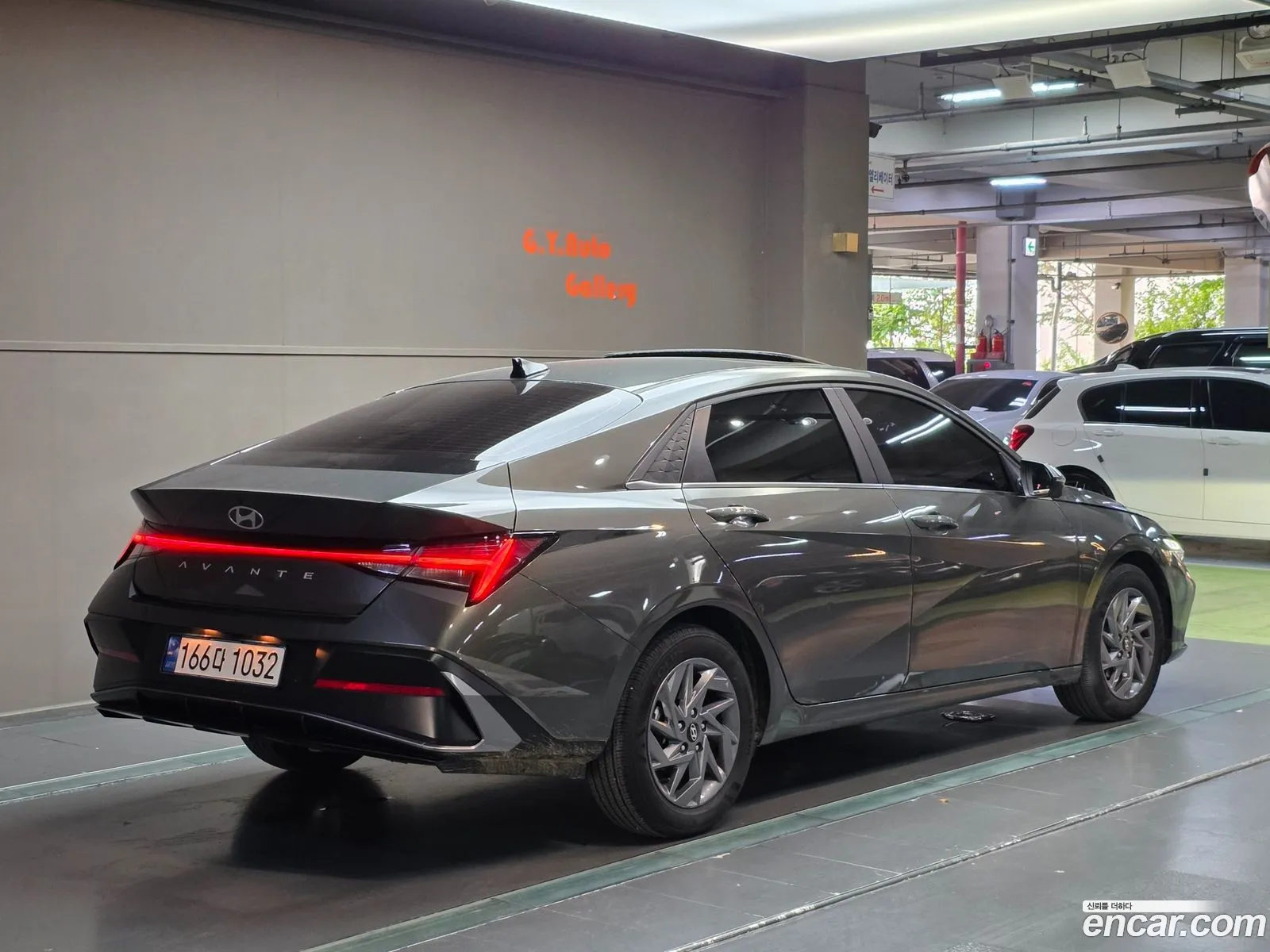 Hyundai Elantra 2023 — 15