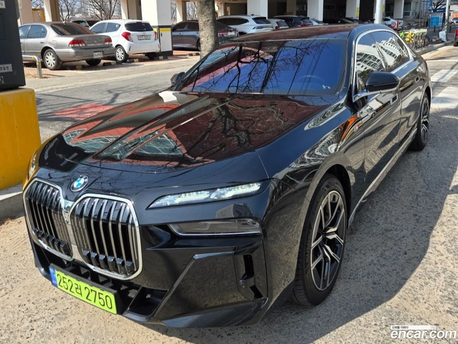 BMW 7 Series 2024 — 10