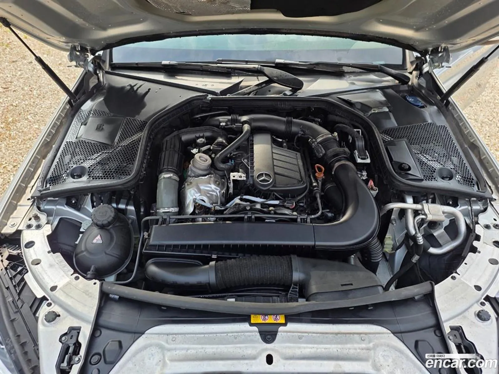 Mercedes-Benz C-Class W205 2018 — 17