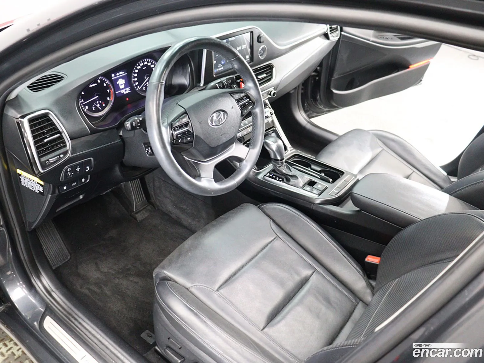 Hyundai Grandeur IG 2017 — 12