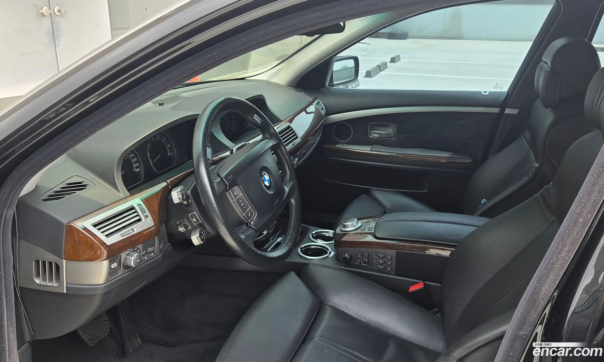BMW 7 Series 2005 — 12
