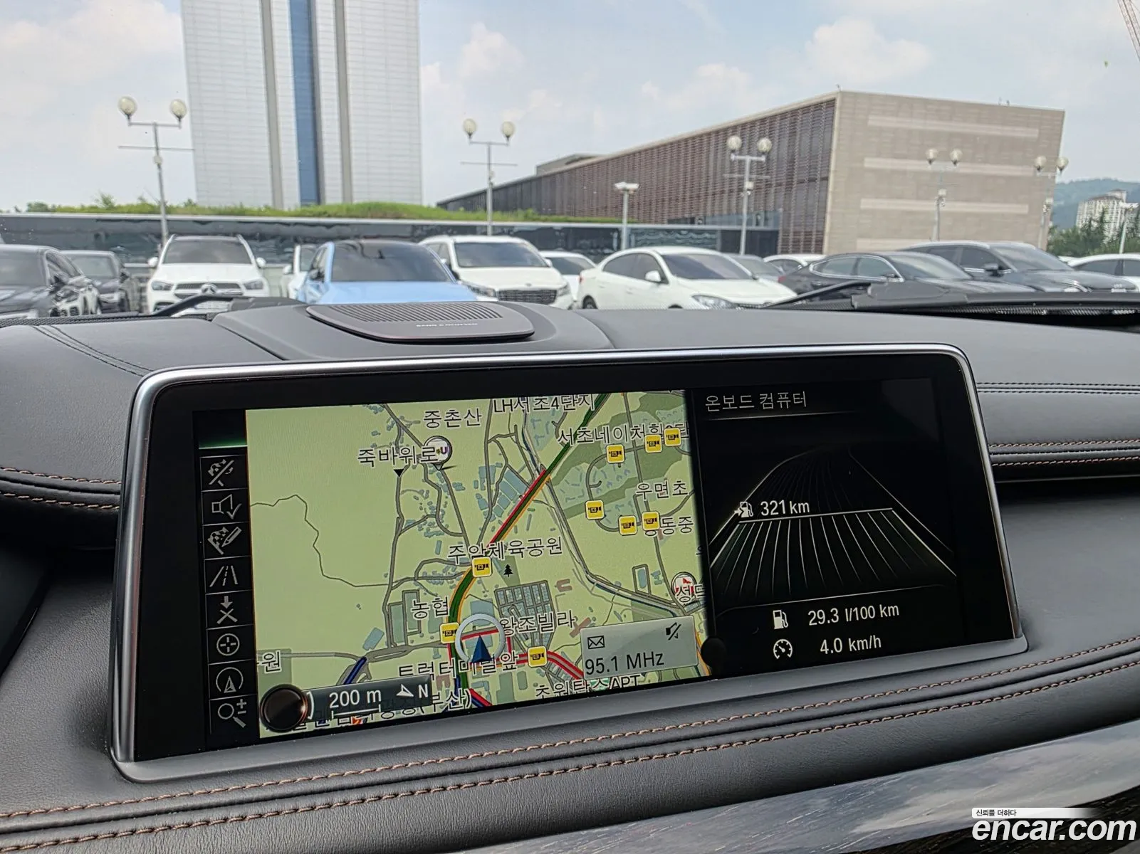 BMW X6 2016 — 17