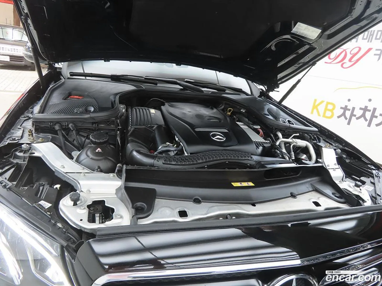 Mercedes-Benz E-Class W213 2019 — 11