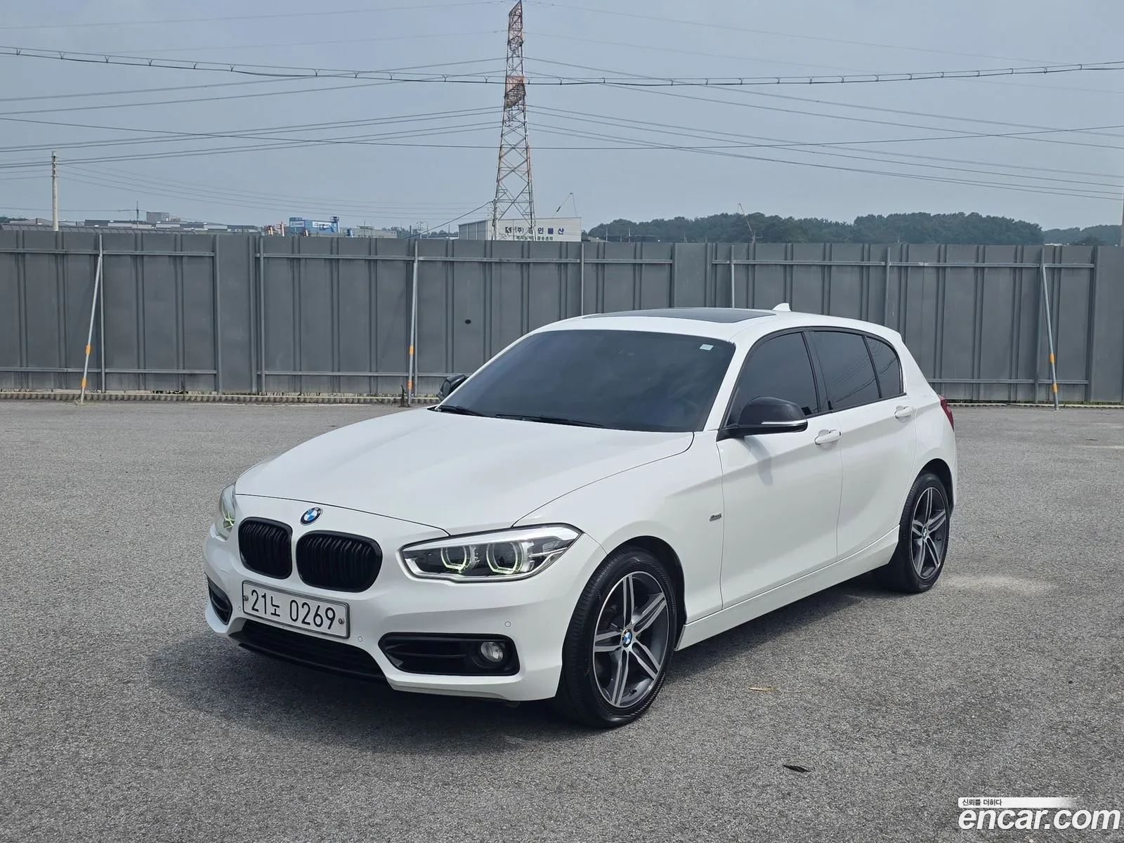 BMW 1 Series 2016 — 17