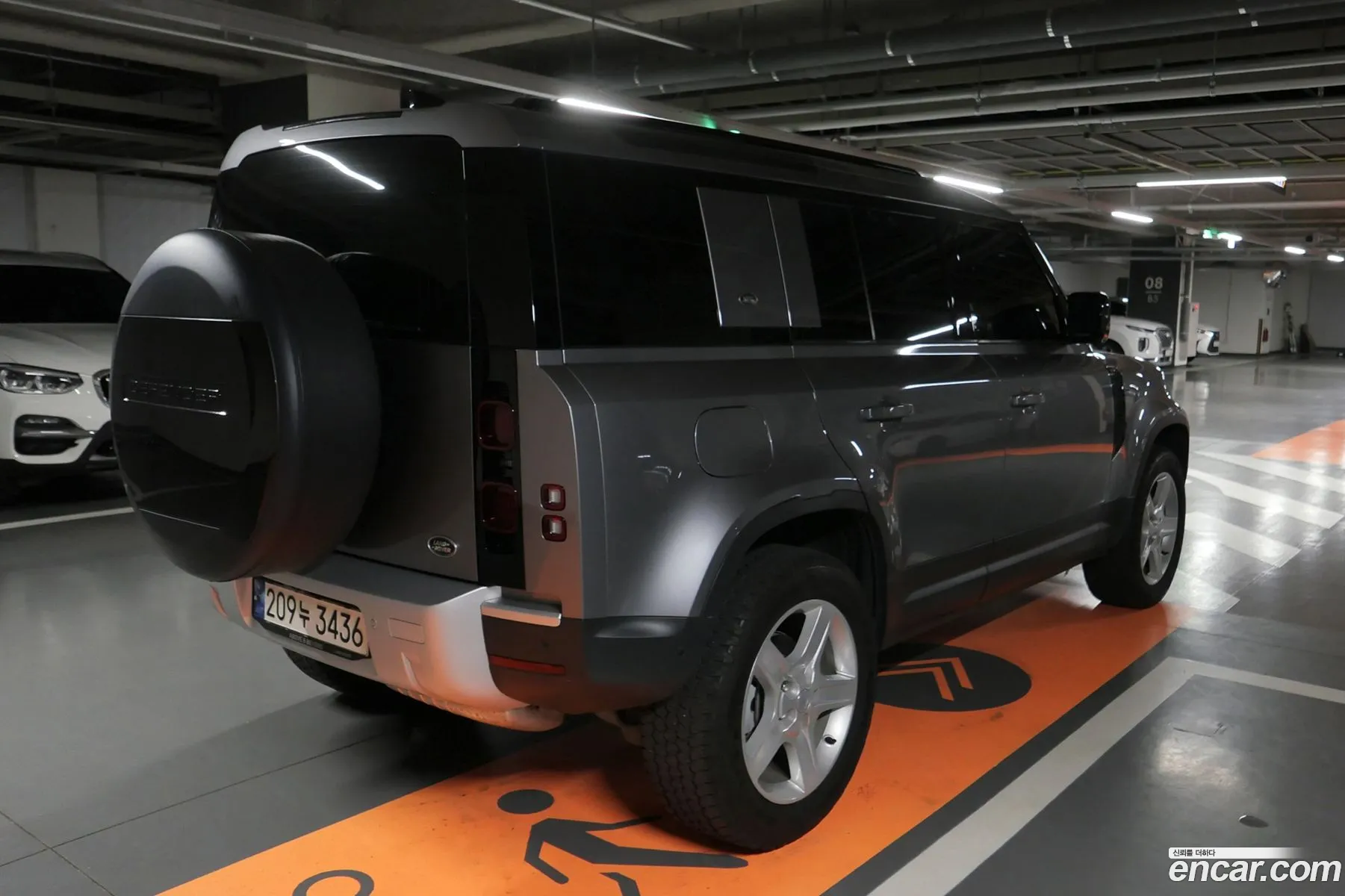 Land Rover Defender 2021 — 10