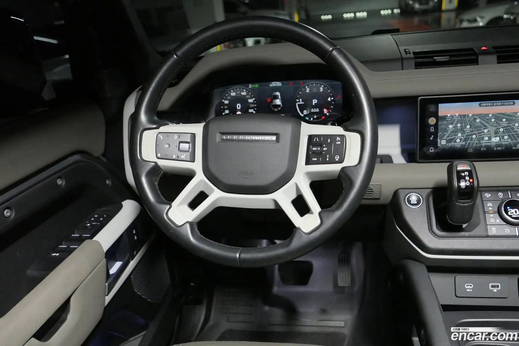Land Rover Defender