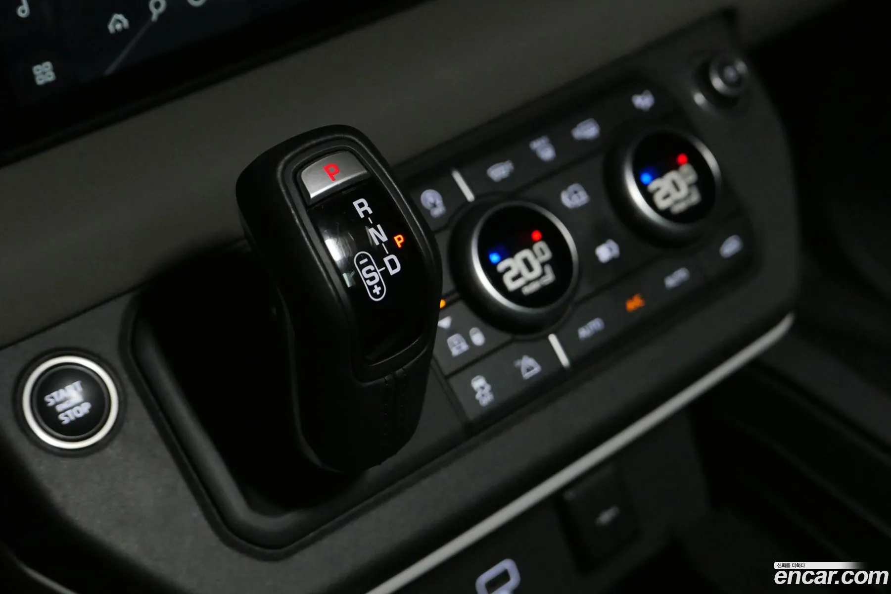 Land Rover Defender 2021 — 9