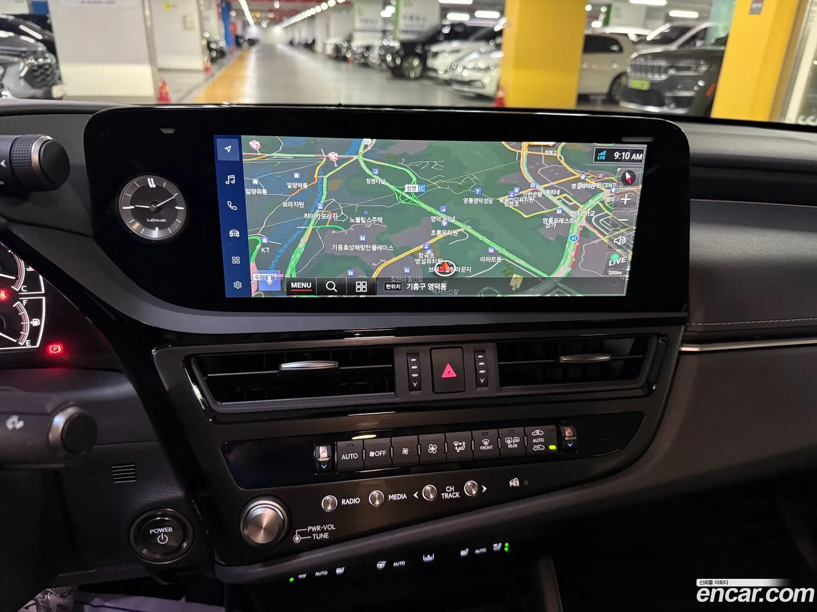 Lexus ES300h 7th Gen 2025 — 11