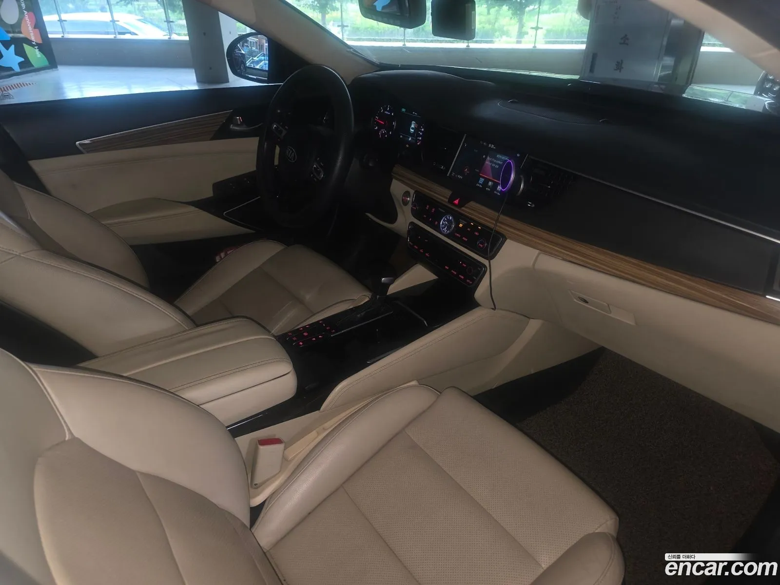 Kia K7 2017 — 12