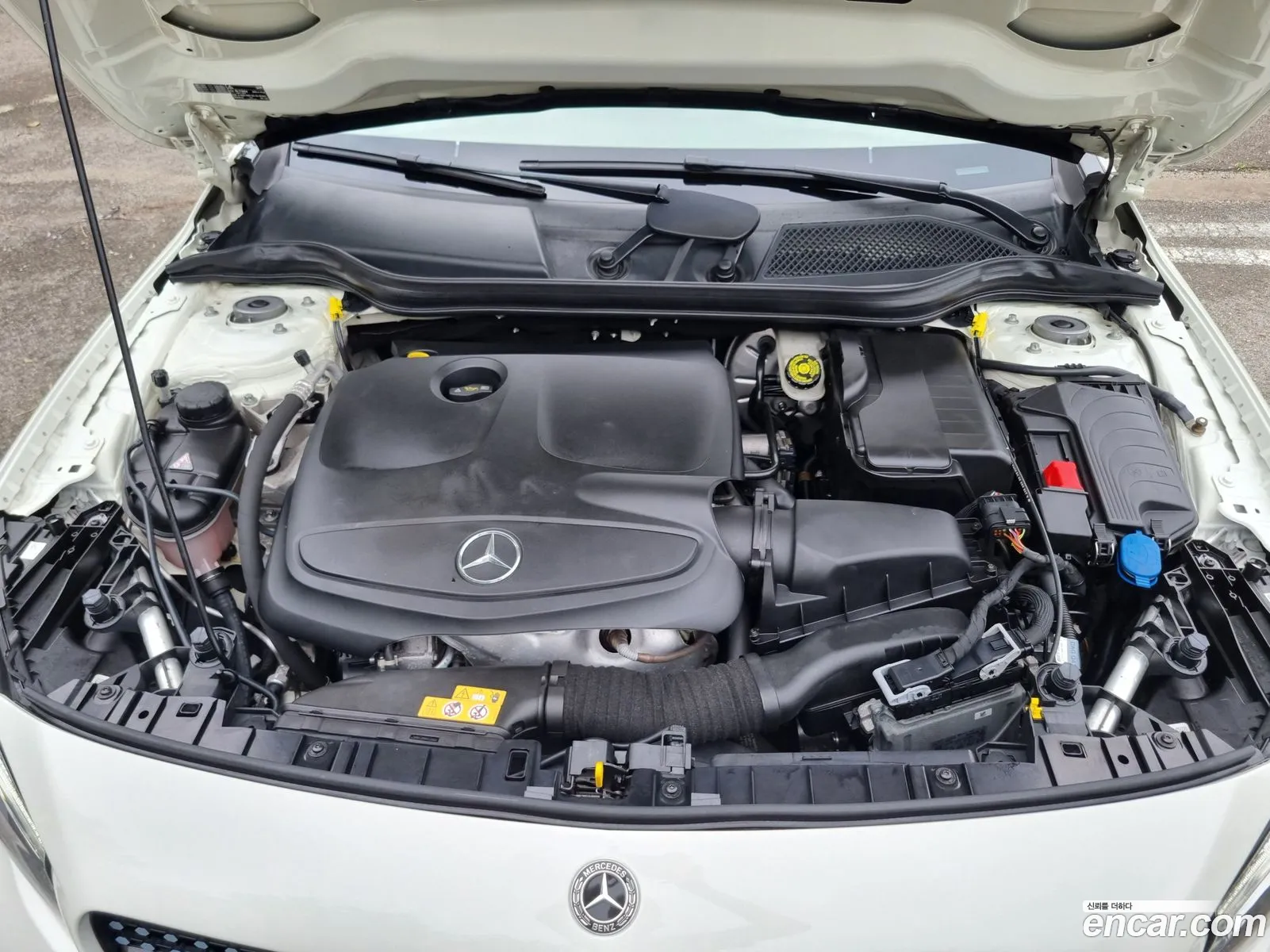 Mercedes-Benz GLA-Class X156 2017 — 13