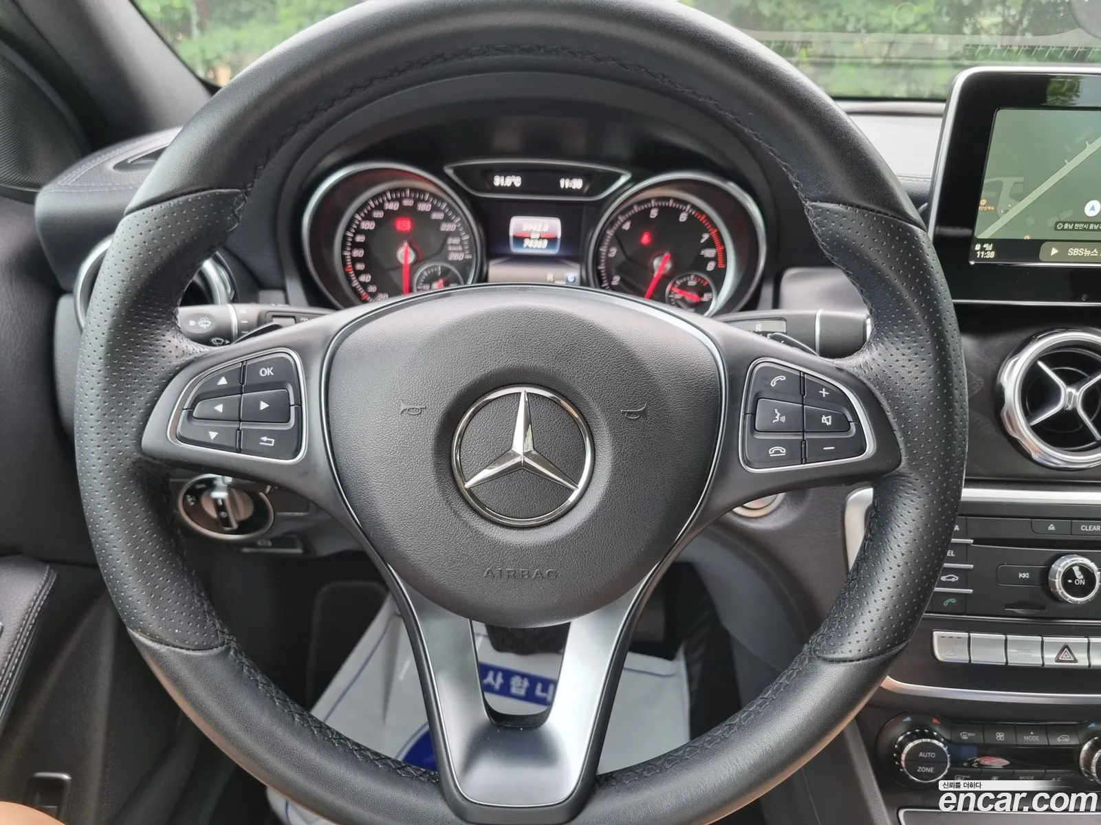 Mercedes-Benz GLA-Class X156 2017 — 16