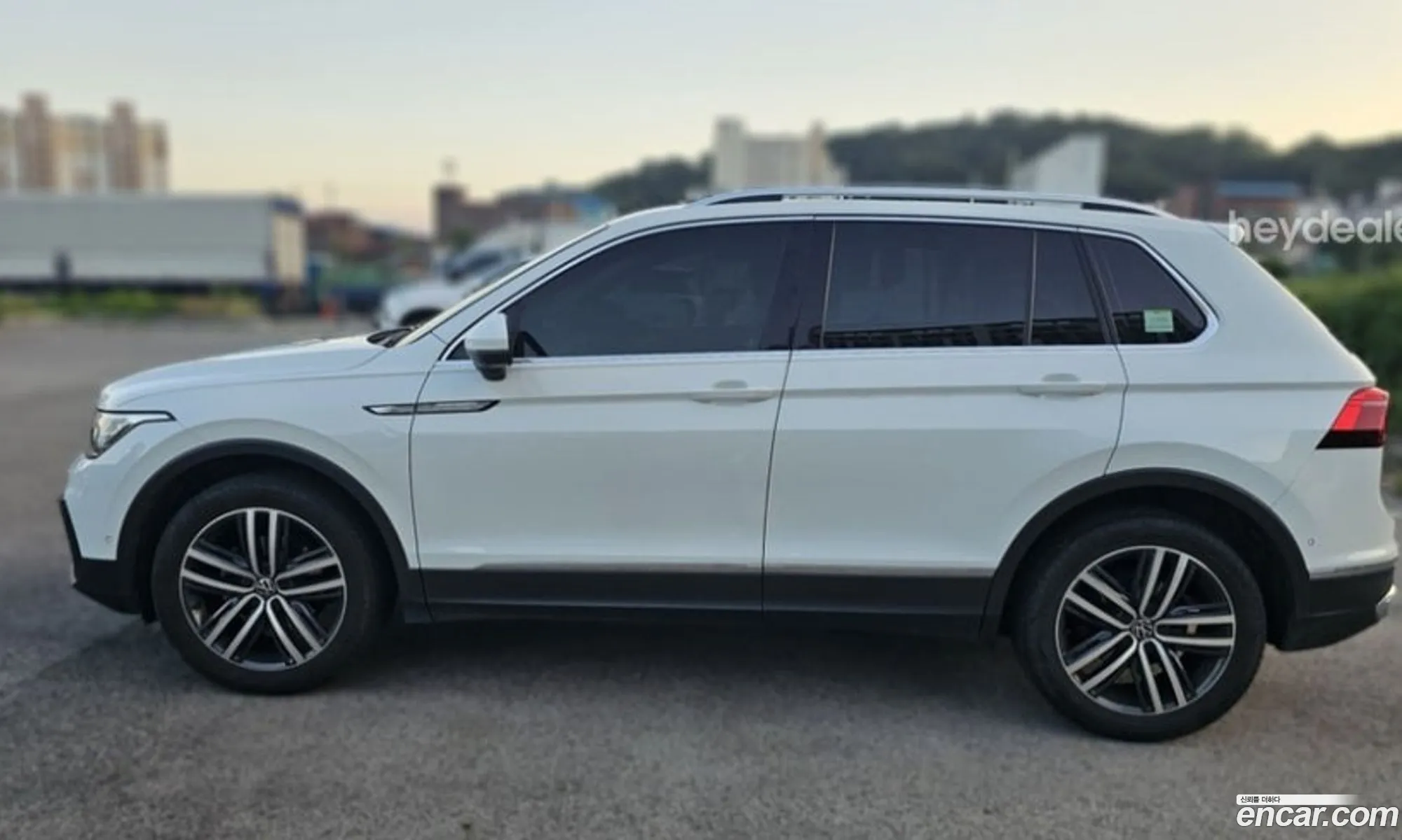 Volkswagen Tiguan 2022 — 10