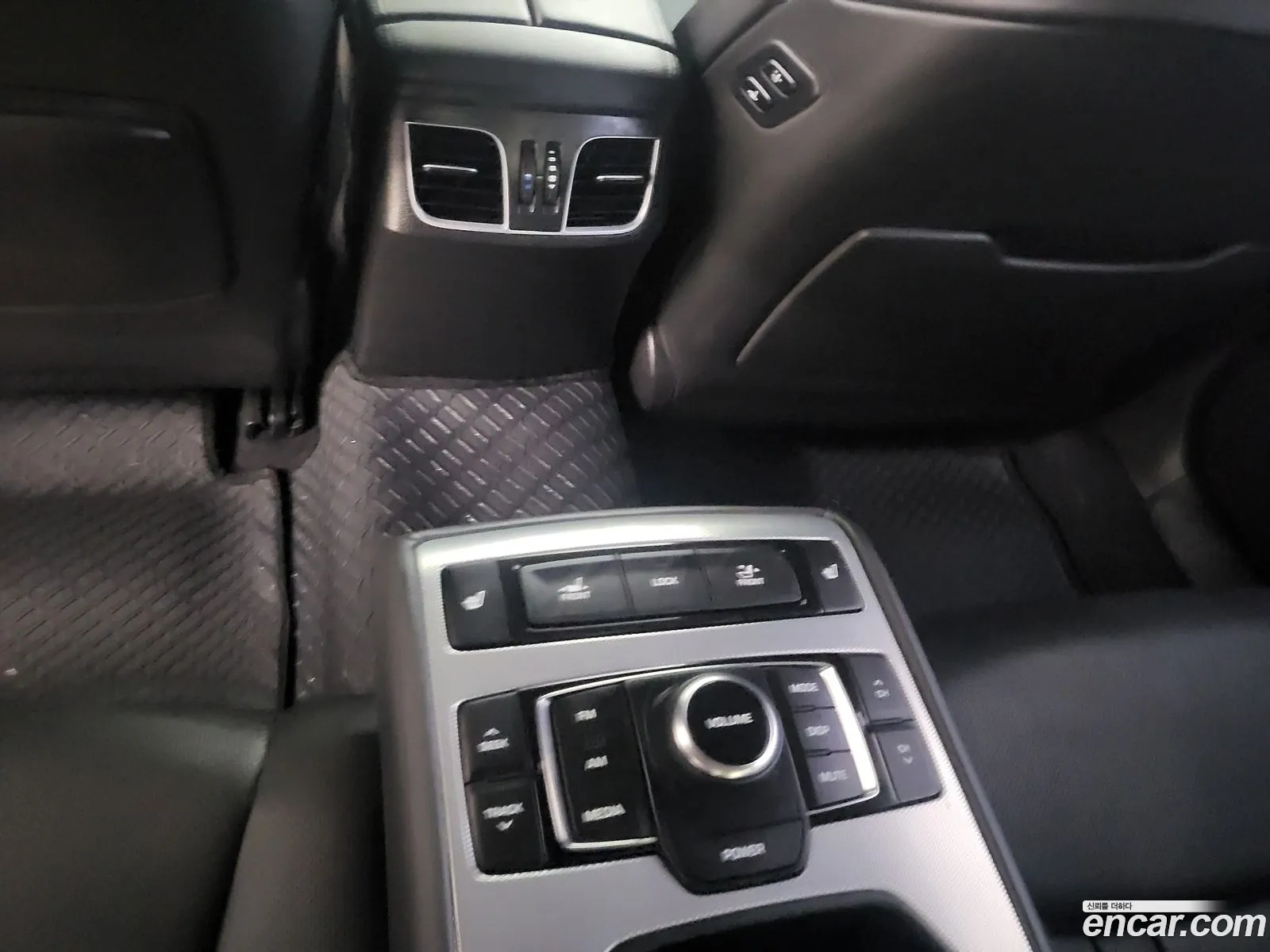 Genesis G80 2018 — 14