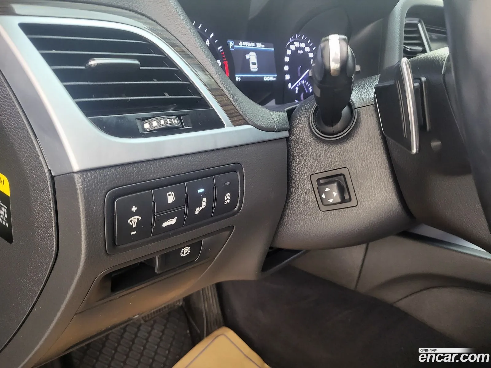 Genesis G80 2018 — 2