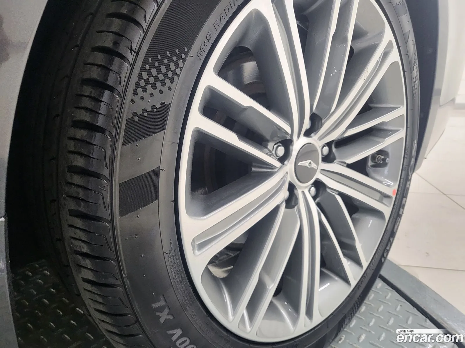 Genesis G80 2018 — 15