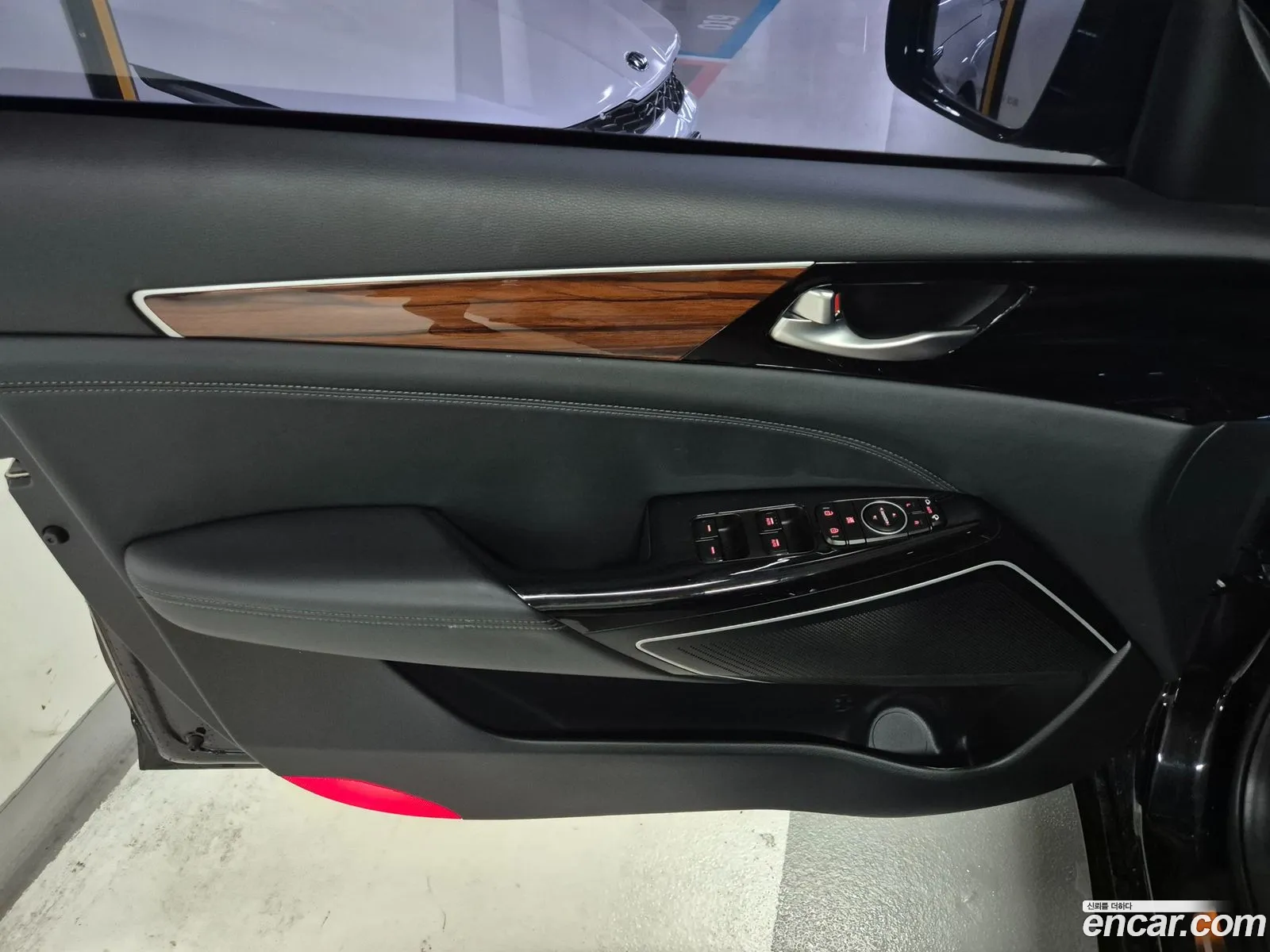 Kia K7 2017 — 11