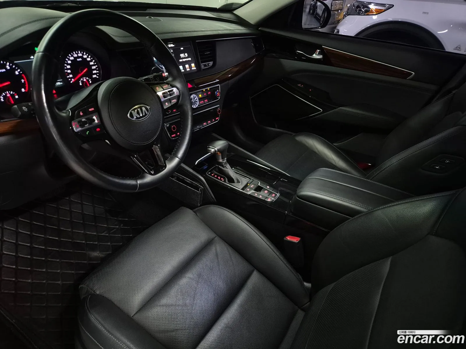 Kia K7 2017 — 4