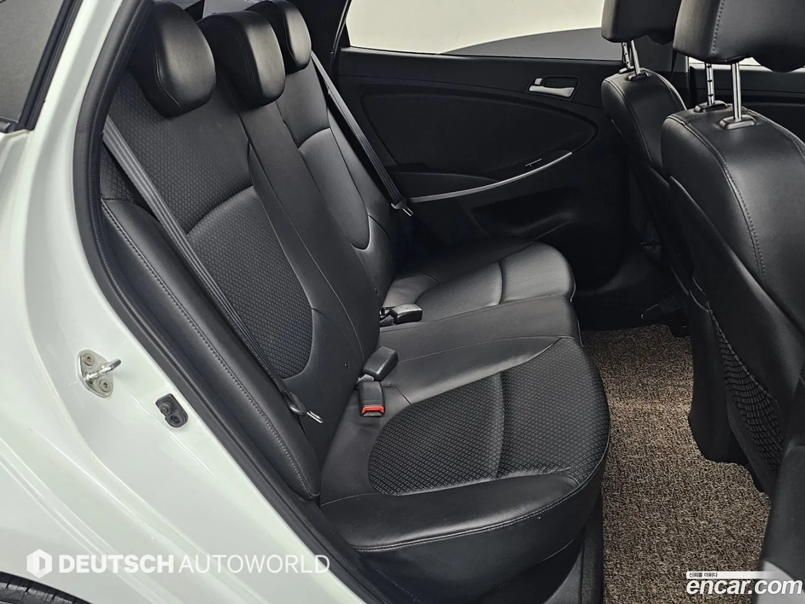 Hyundai Accent 2015 — 3