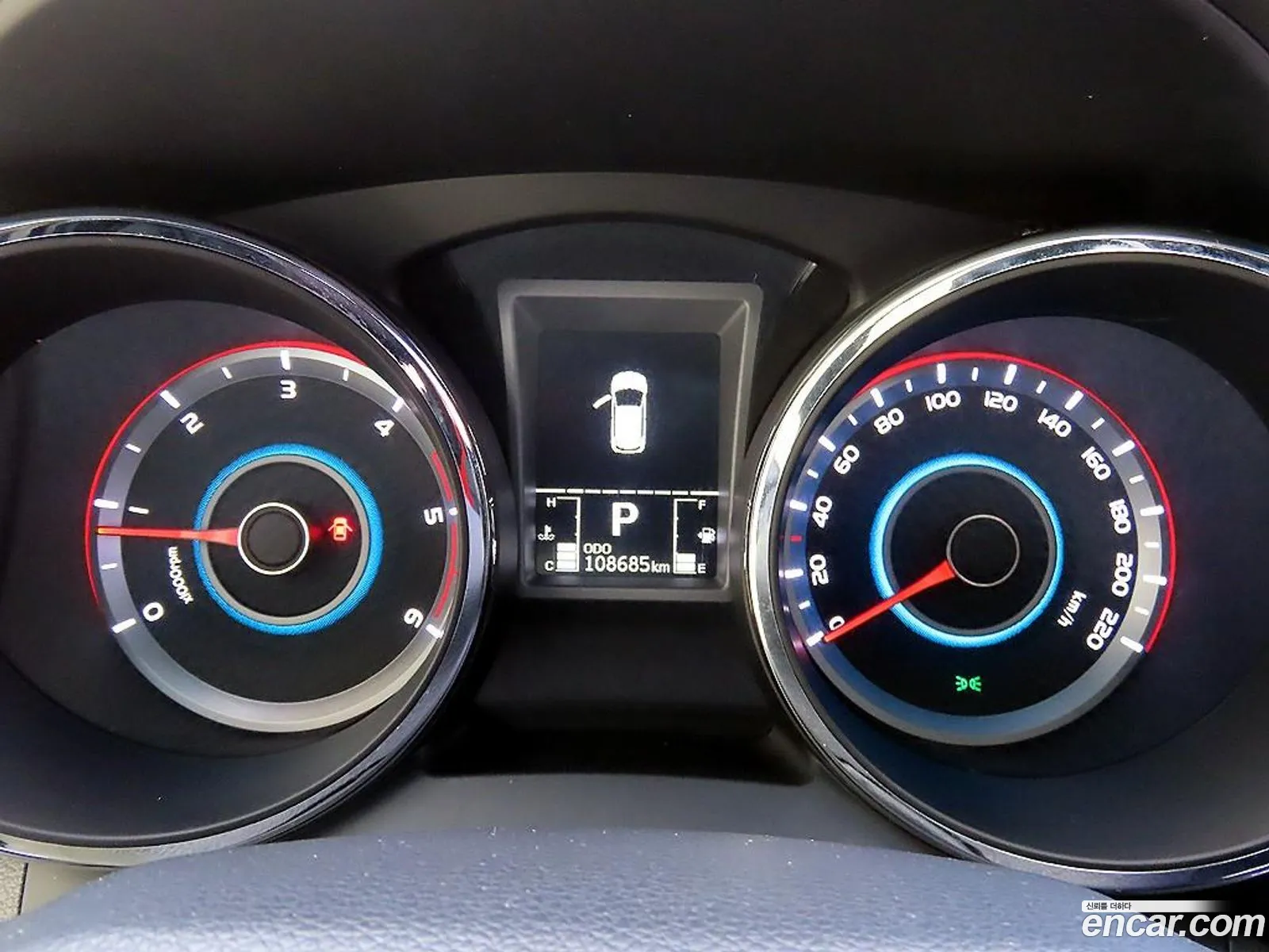 KG Mobility (SsangYong) Tivoli 2015 — 17