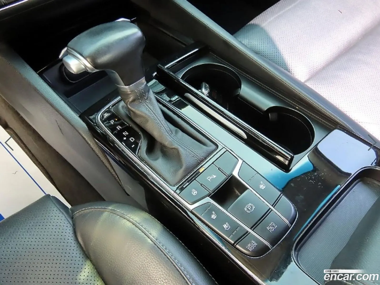 Kia K7 2016 — 17