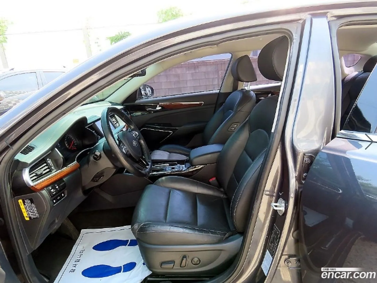 Kia K7 2016 — 11