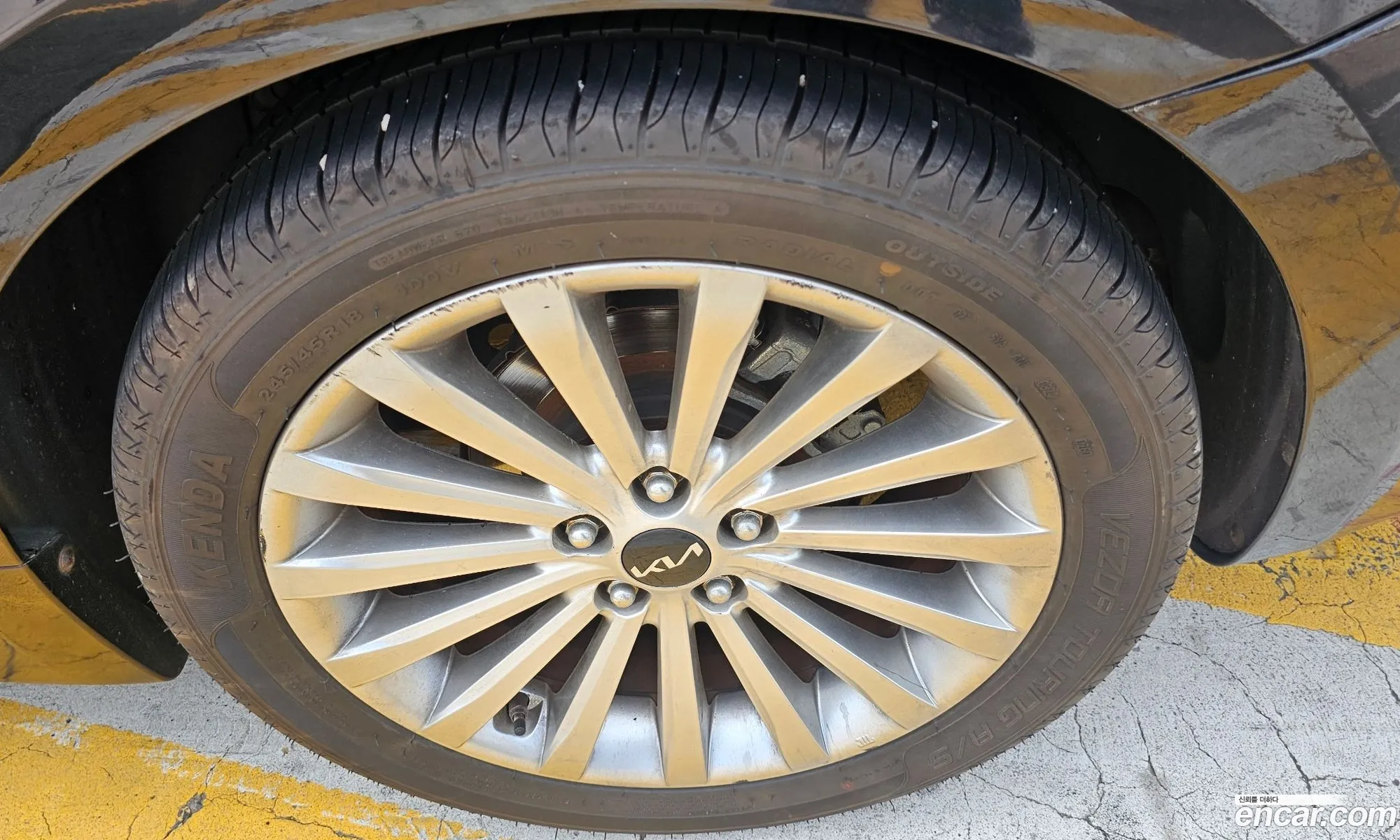 Kia K7 2010 — 17
