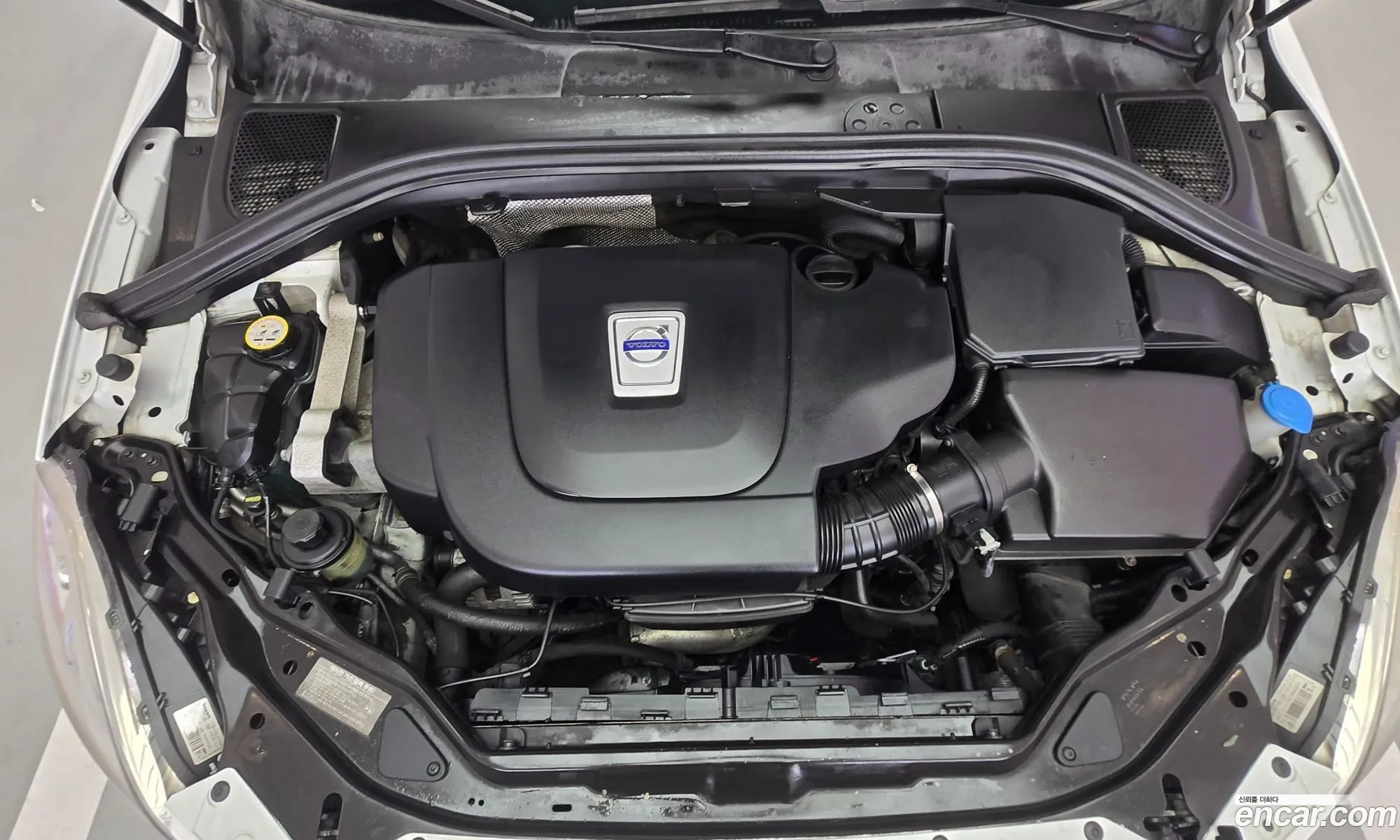 Volvo XC60 2011 — 5