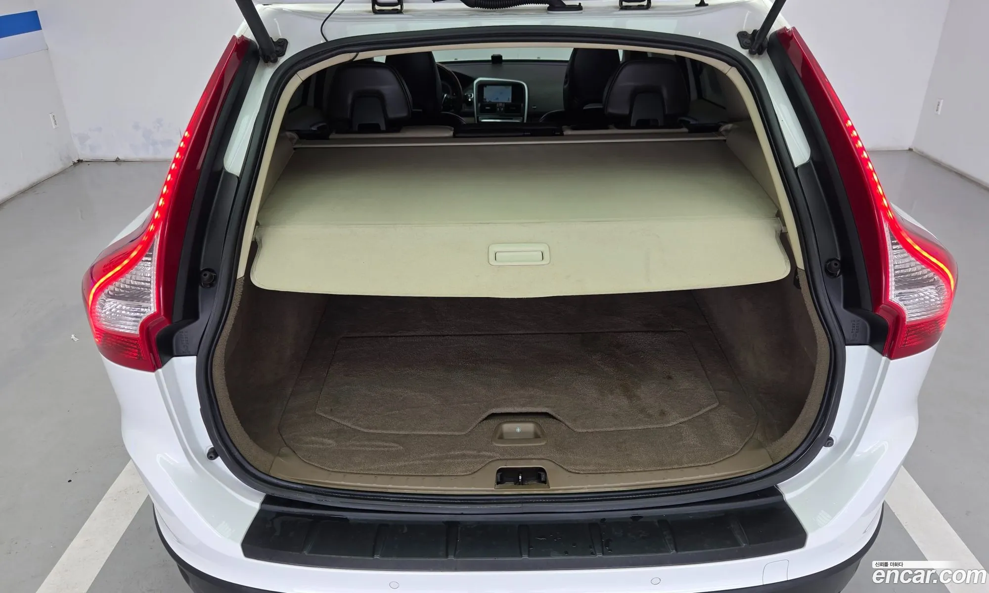 Volvo XC60 2011 — 7