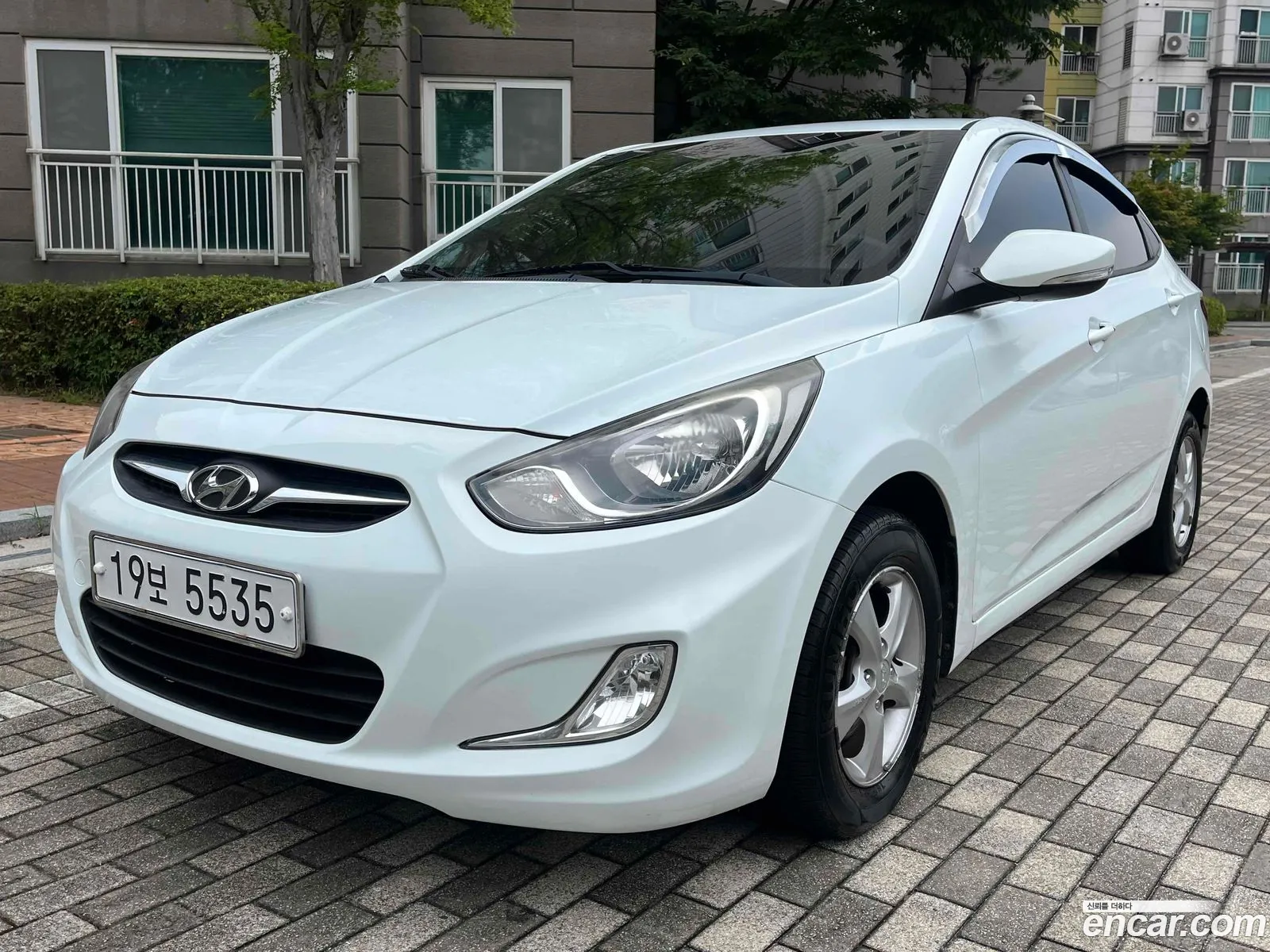 Hyundai Accent 2012 — 4