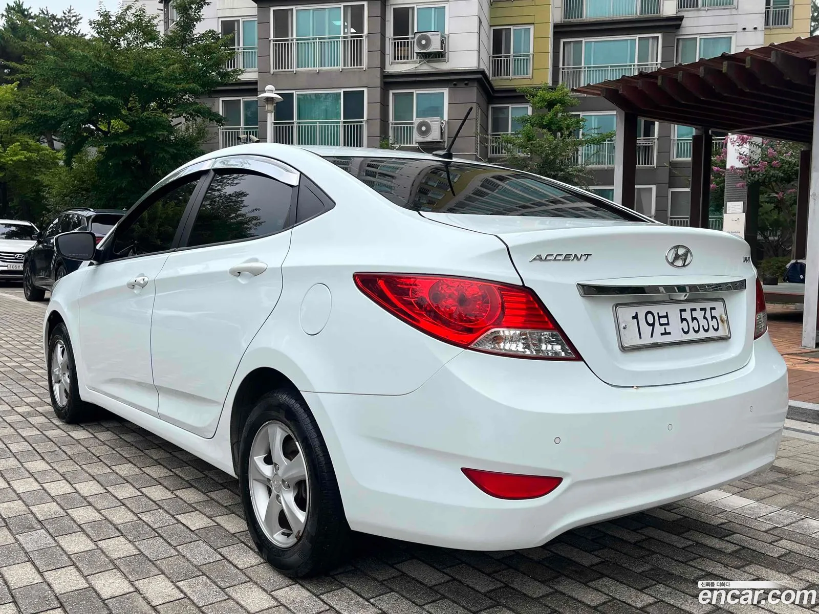 Hyundai Accent 2012 — 9