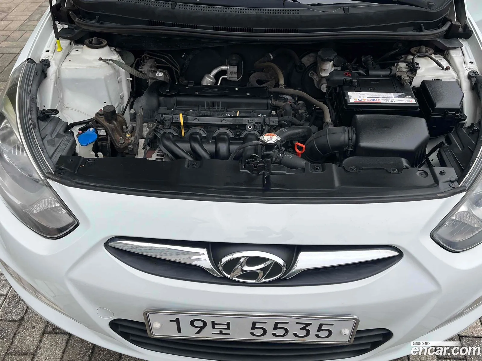 Hyundai Accent 2012 — 3