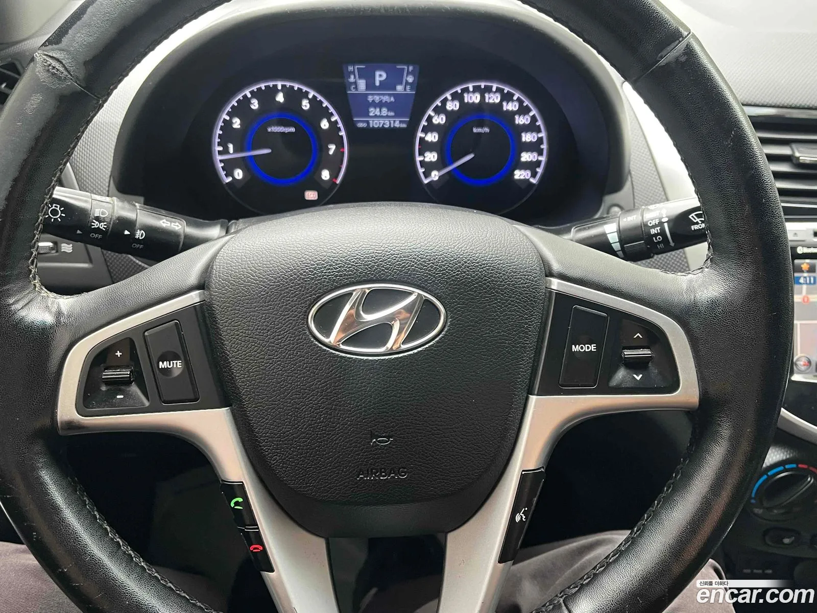 Hyundai Accent 2012 — 8