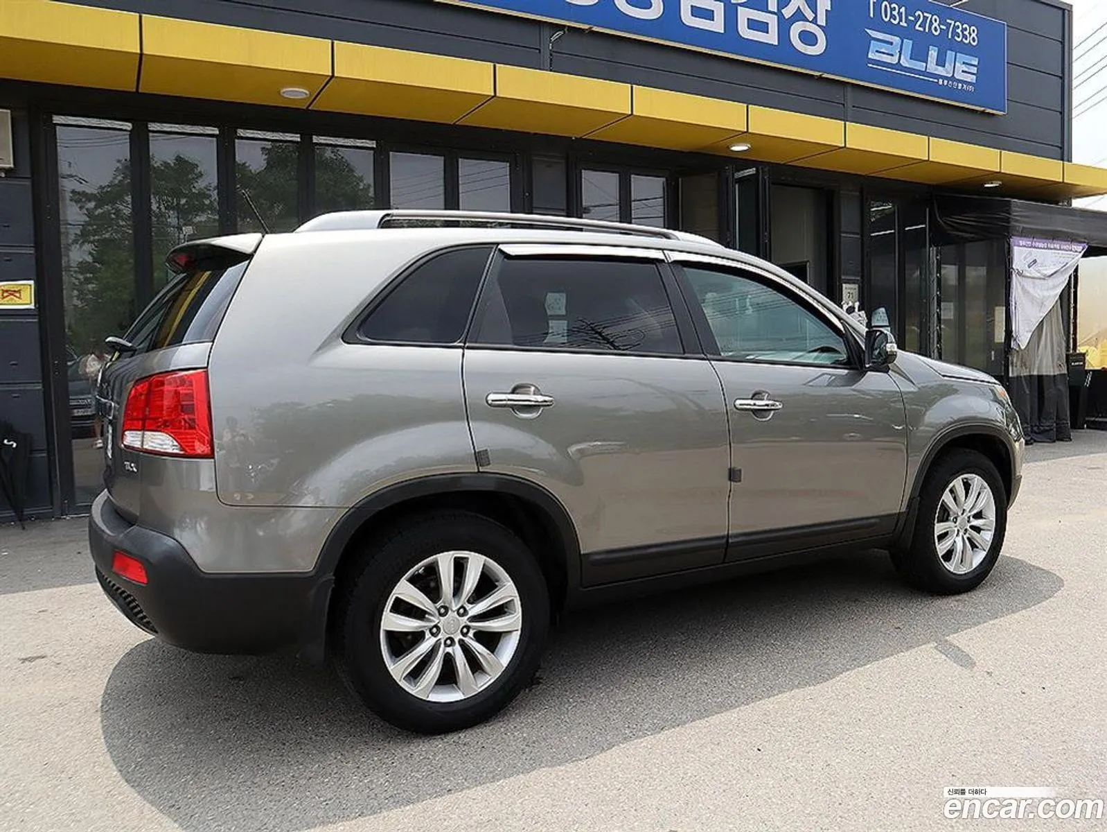 Kia Sorento R 2011 — 10