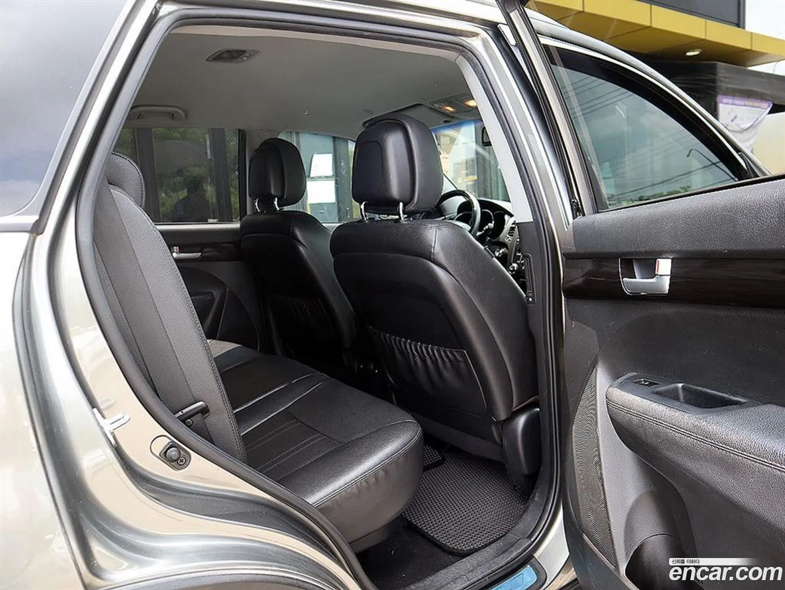 Kia Sorento R 2011 — 4