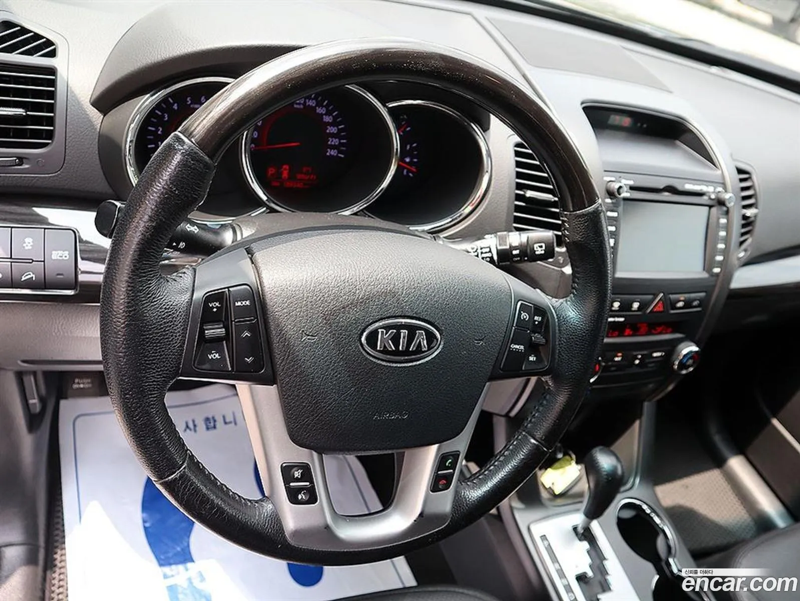 Kia Sorento R 2011 — 14