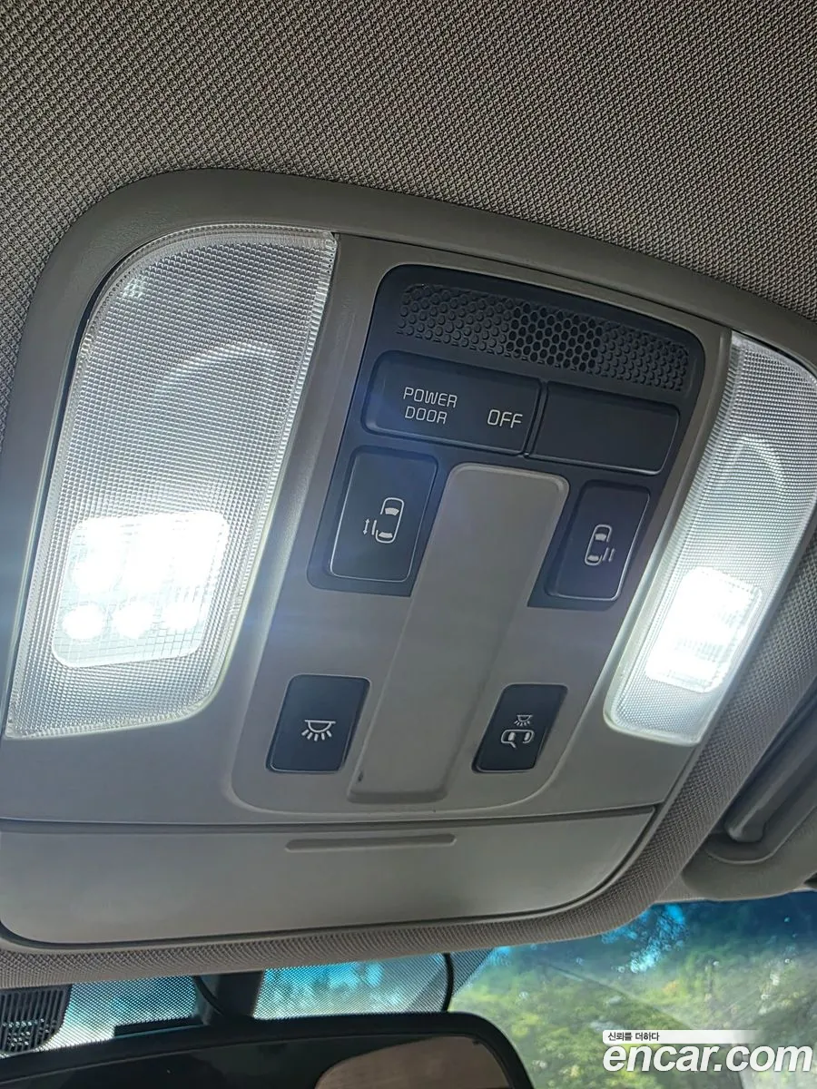 Kia Carnival 2018 — 17