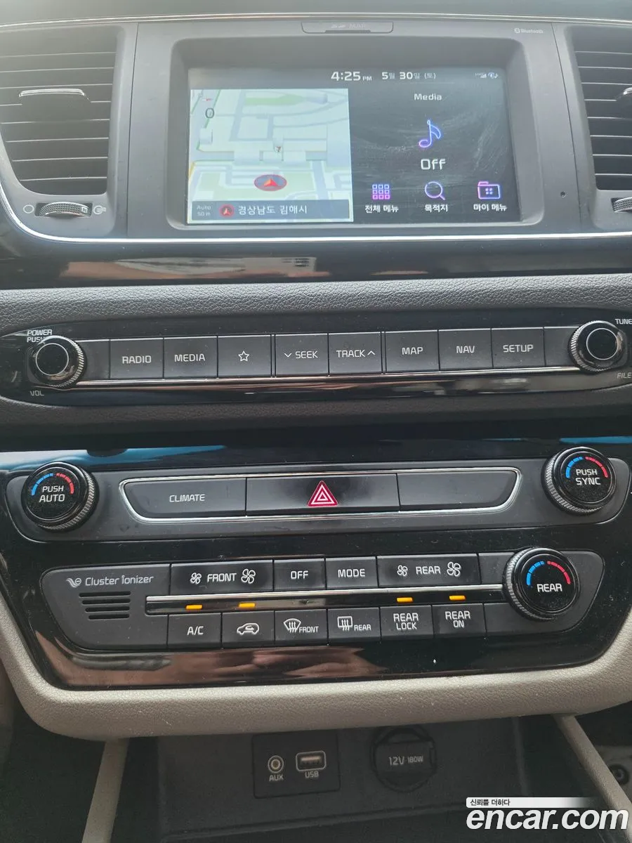 Kia Carnival 2018 — 11