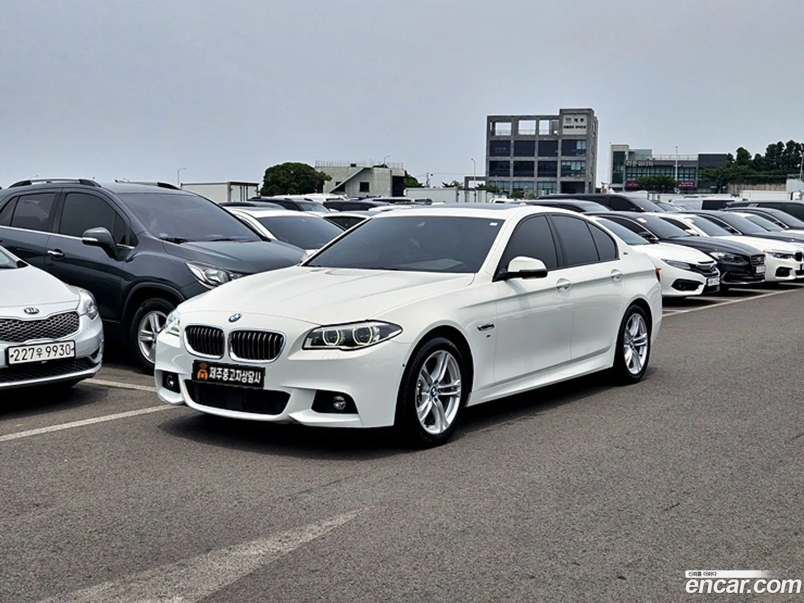BMW 5 Series 2016 — 18