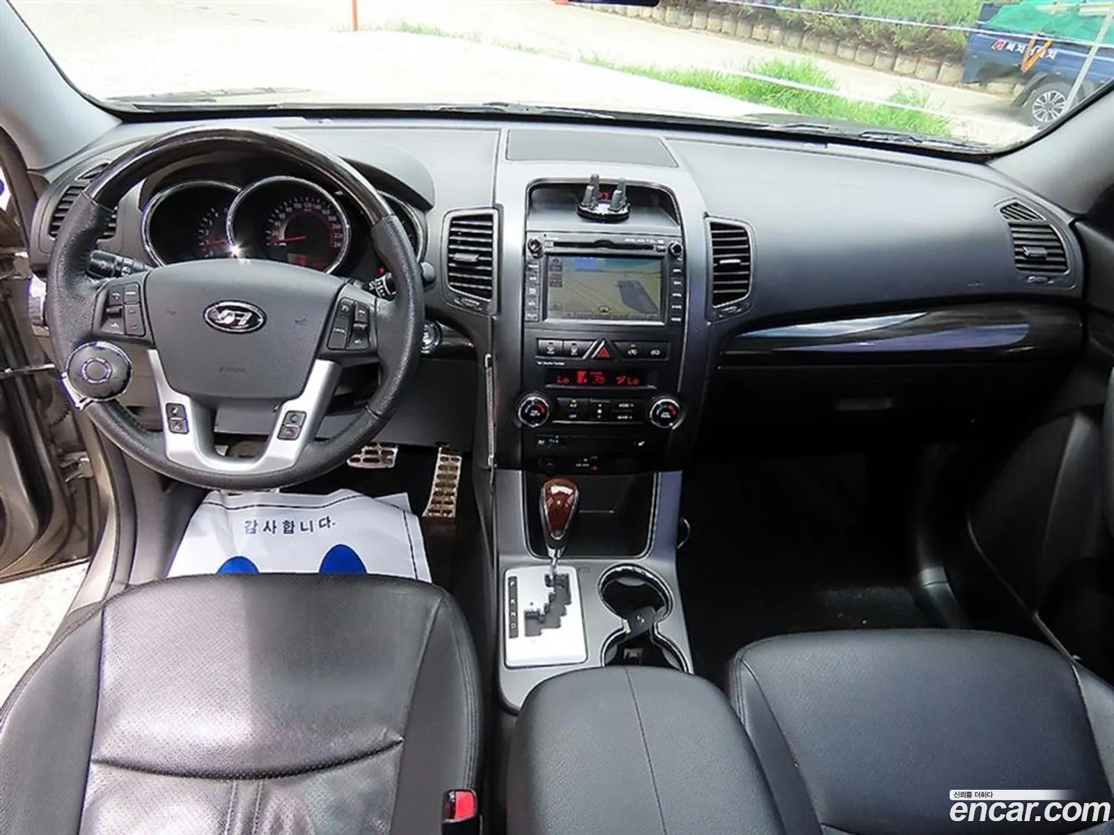 Kia Sorento R 2009 — 16