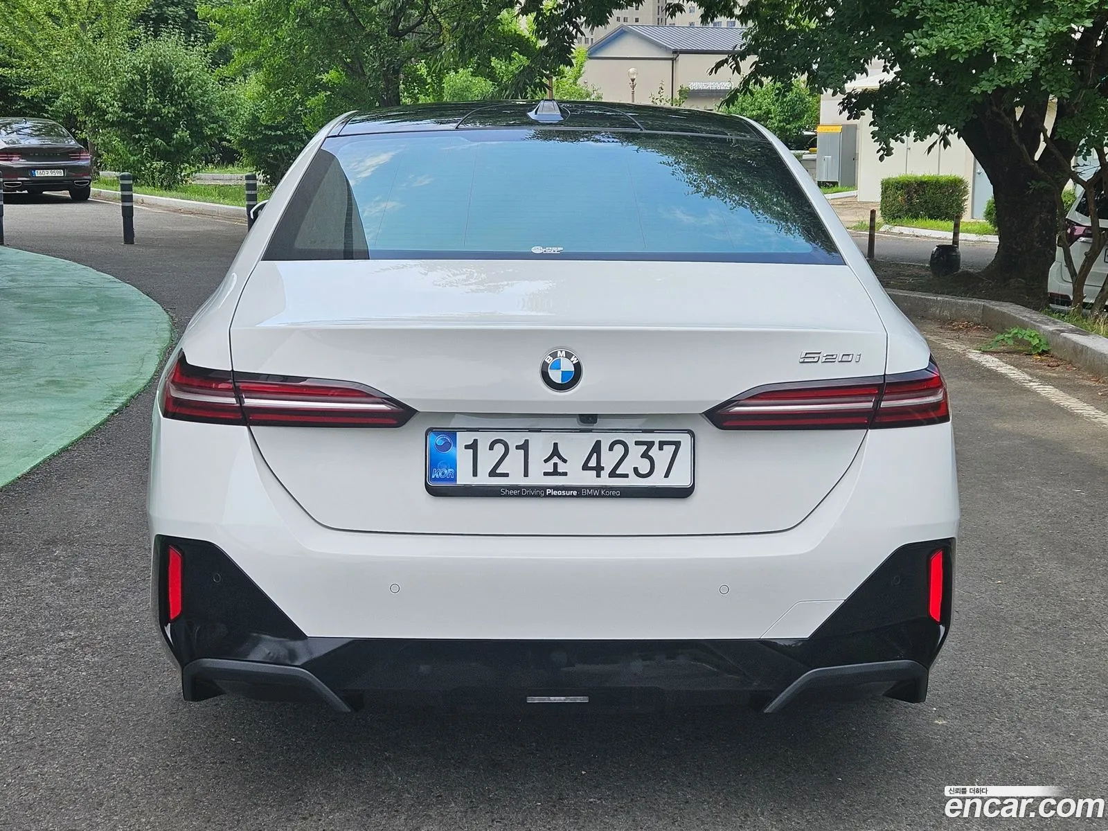 BMW 5 Series 2025 — 19