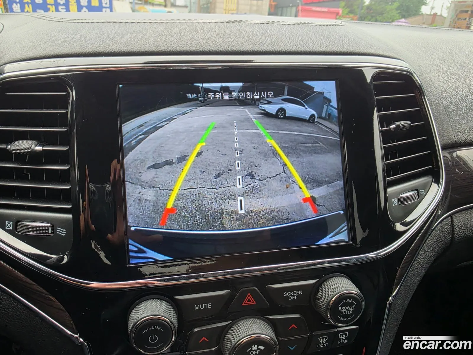 Jeep Grand Cherokee 2019 — 14